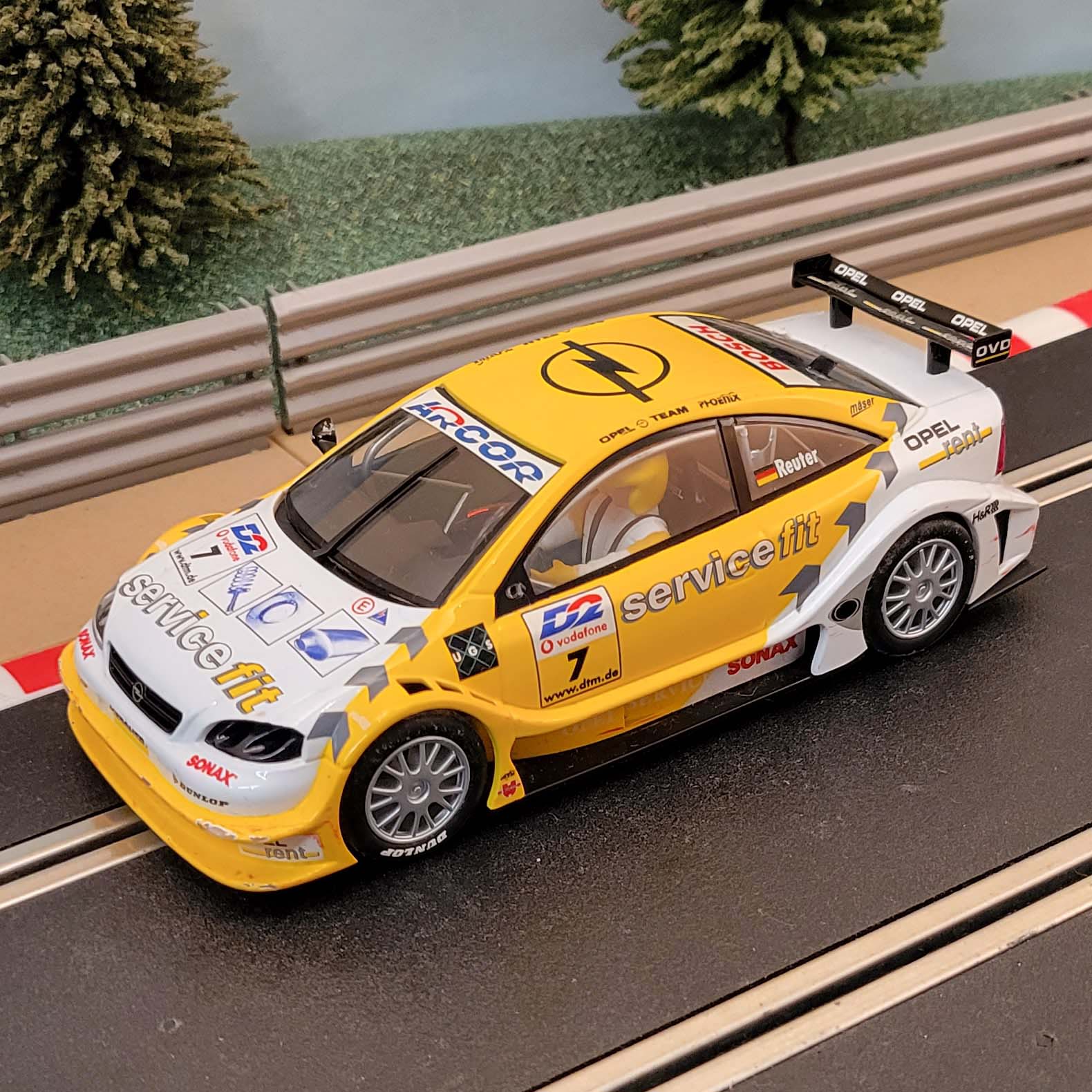 Dtm scalextric online