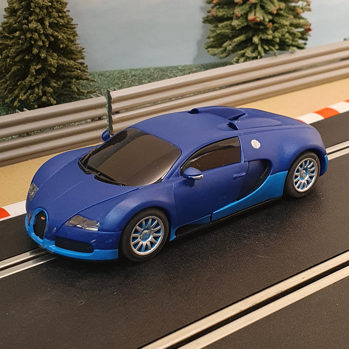 Scalextric 1 32 Car Blue Light Blue Stripe Bugatti Veyron E Action Slot Racing