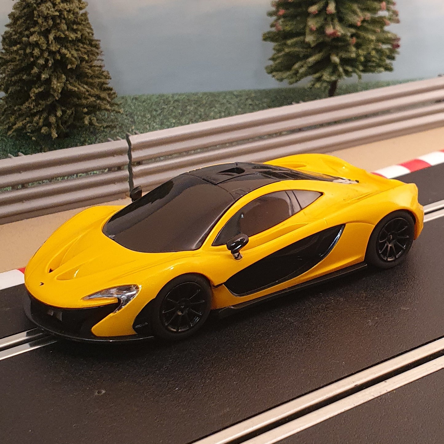 Scalextric 1:32 Car - Yellow Mclaren P1 *LIGHTS* #W