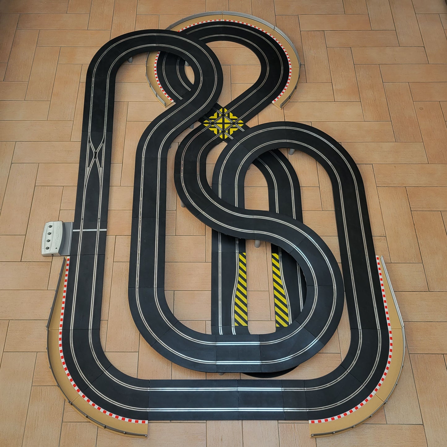 Juego de pistas Scalextric Sport 1:32 - Diseño enorme DIGITAL AS5 