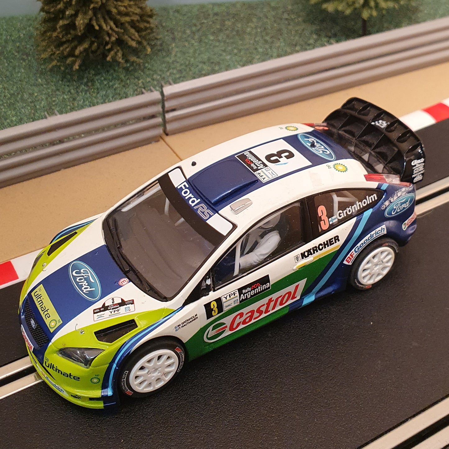 Coche Scalextric 1:32 - C2802 Ford Focus 4WD WRC 2006 #3 Gronholm *LUCES* #Z