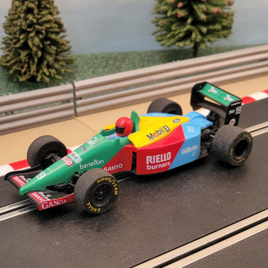 Coche Scalextric 1:32 - Fórmula Uno F1 - C0461 Benetton Ford nº 19 #A