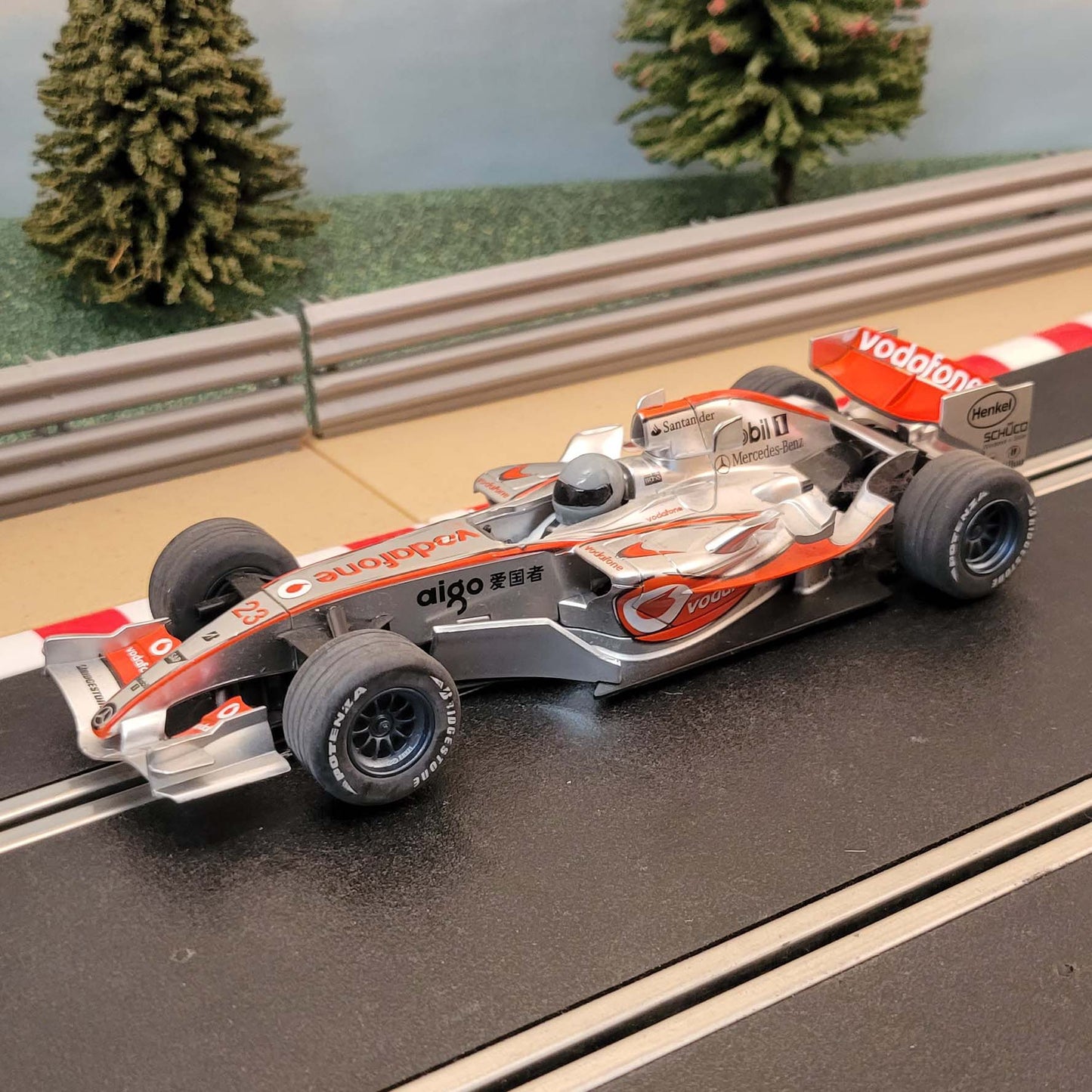 Scalextric 1:32 Car - C2866 F1 Vodafone MP4-21 Heikki Kovalainen #23 #MC