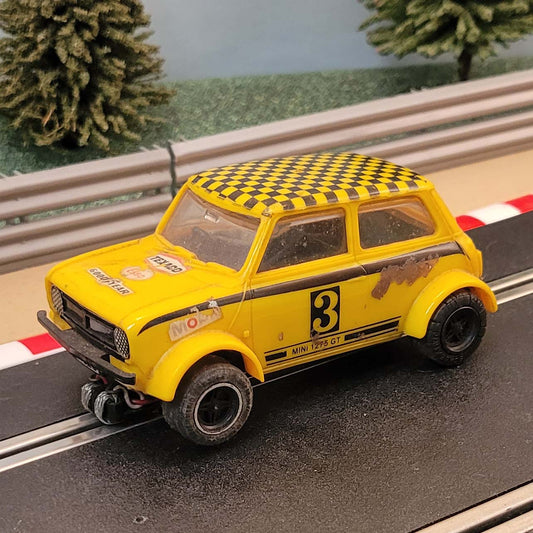 Coche Scalextric 1:32 - C122 Amarillo Mini 1275 GT #3