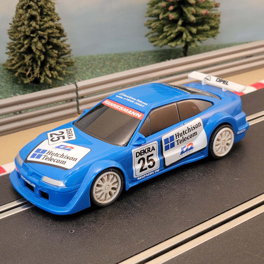 Coche Scalextric 1:32 - Dekra Opel Calibra/Vectra #25