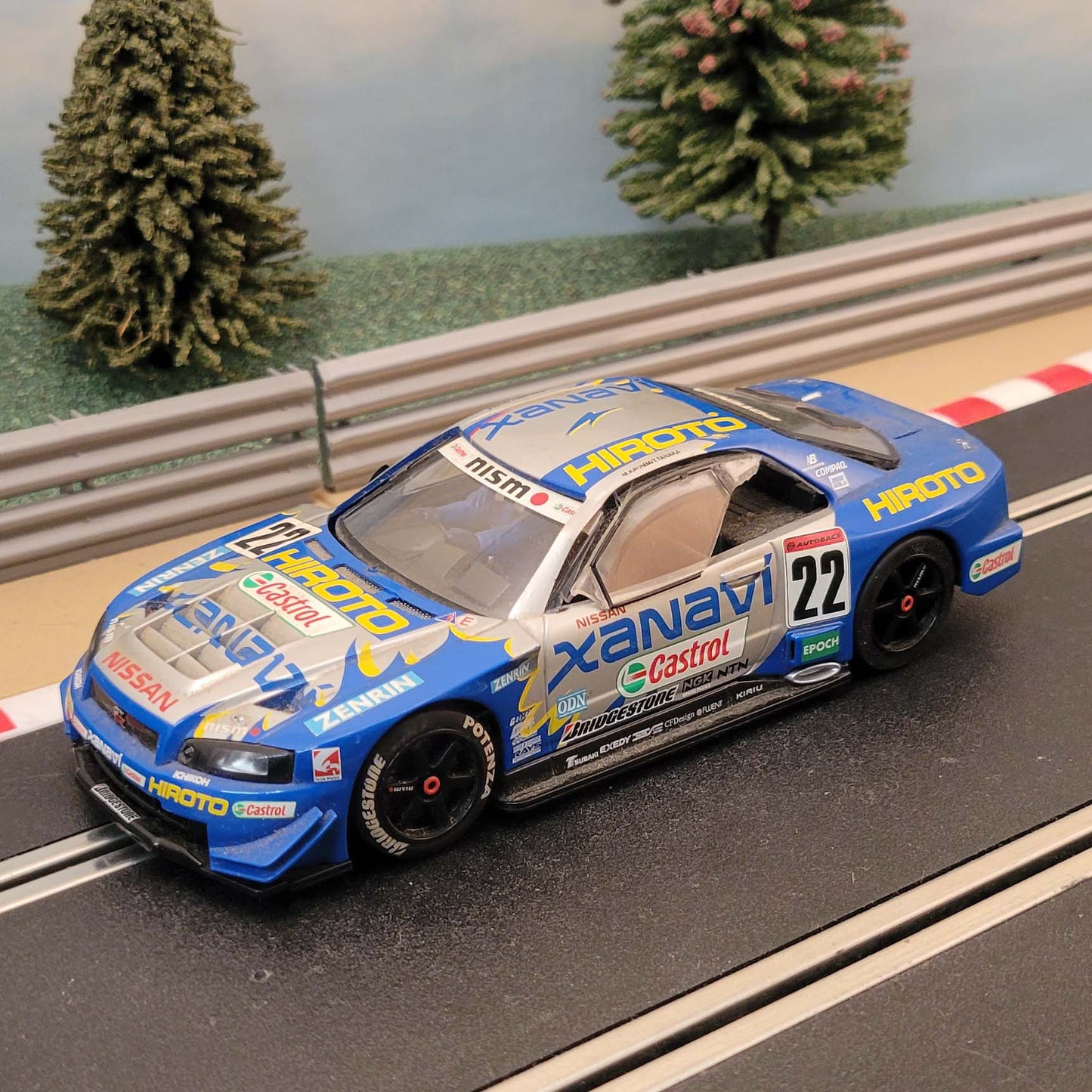 Scalextric 1:32 Digital Car - C2910 Nissan Skyline GTR Xanavi #22 #Q