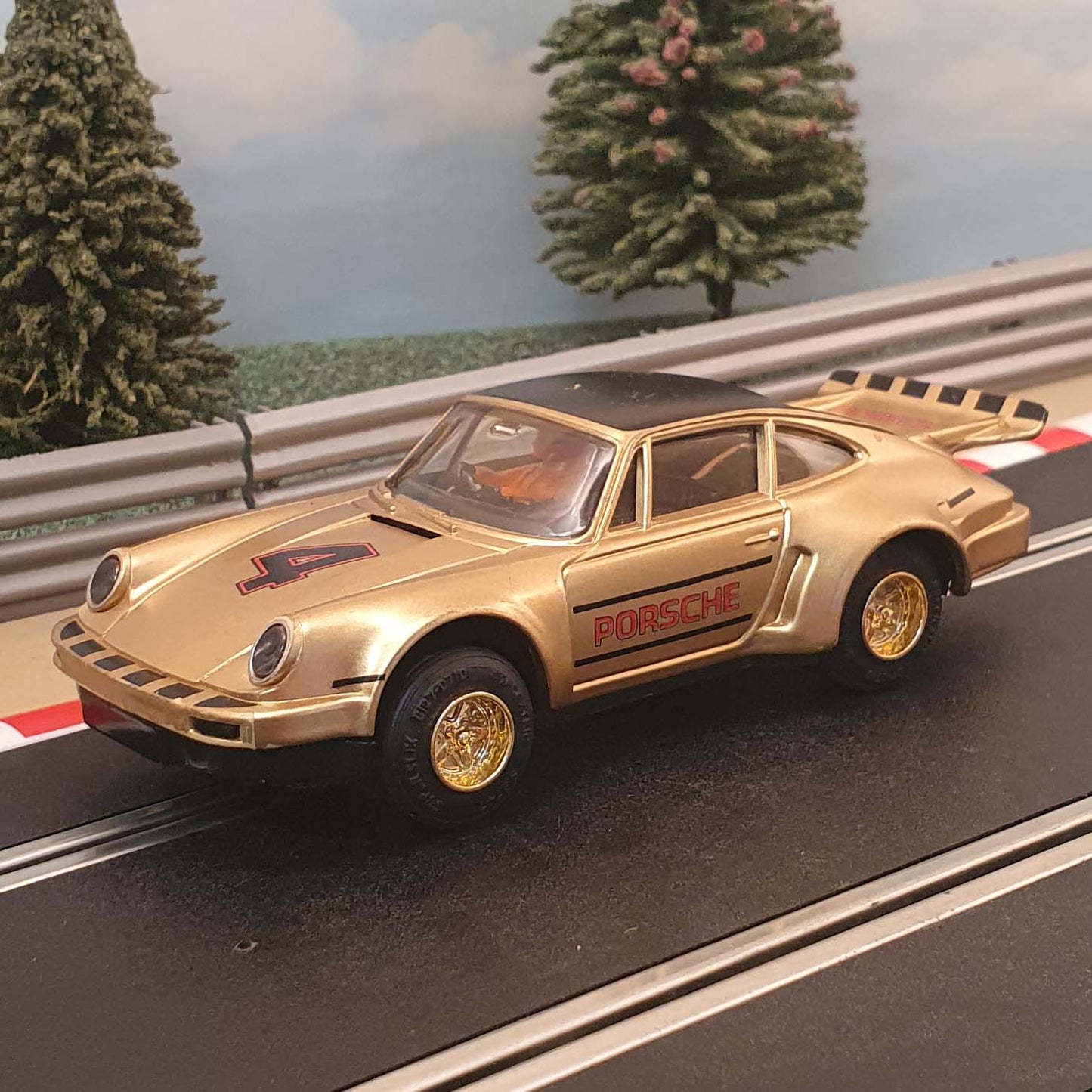 Coche Scalextric 1:32 - C125 Oro Porsche Turbo 911*LUCES* #4 #B