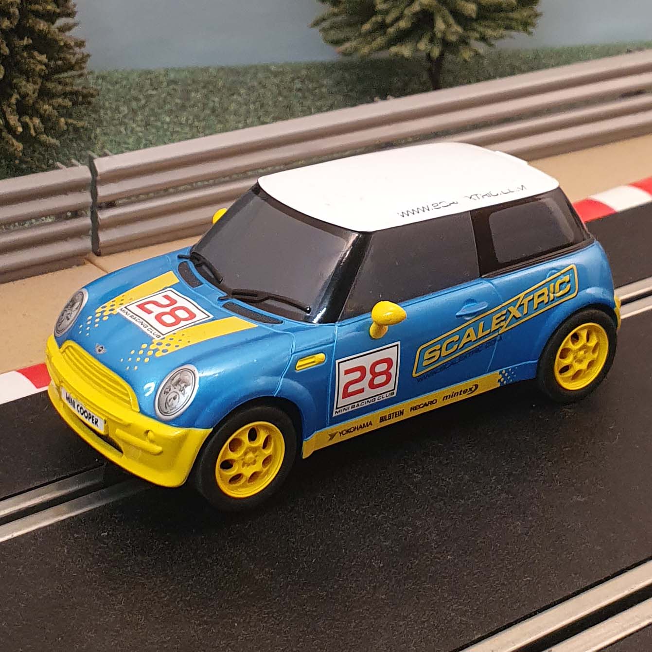 Scalextric 1:32 Car - C3073 Light Blue & Yellow BMW Mini Cooper #28 #J