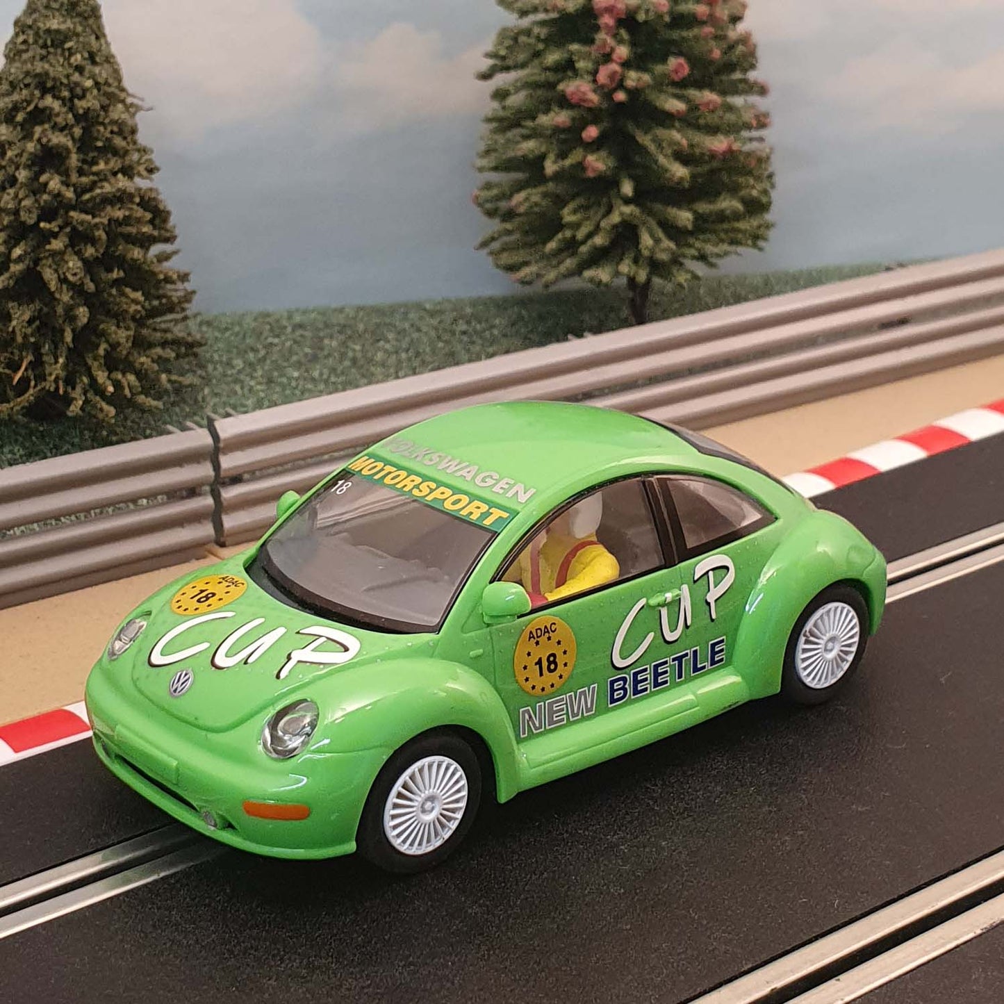 Scalextric 1:32 Car - Green VW Volkswagen Beetle #18 #S