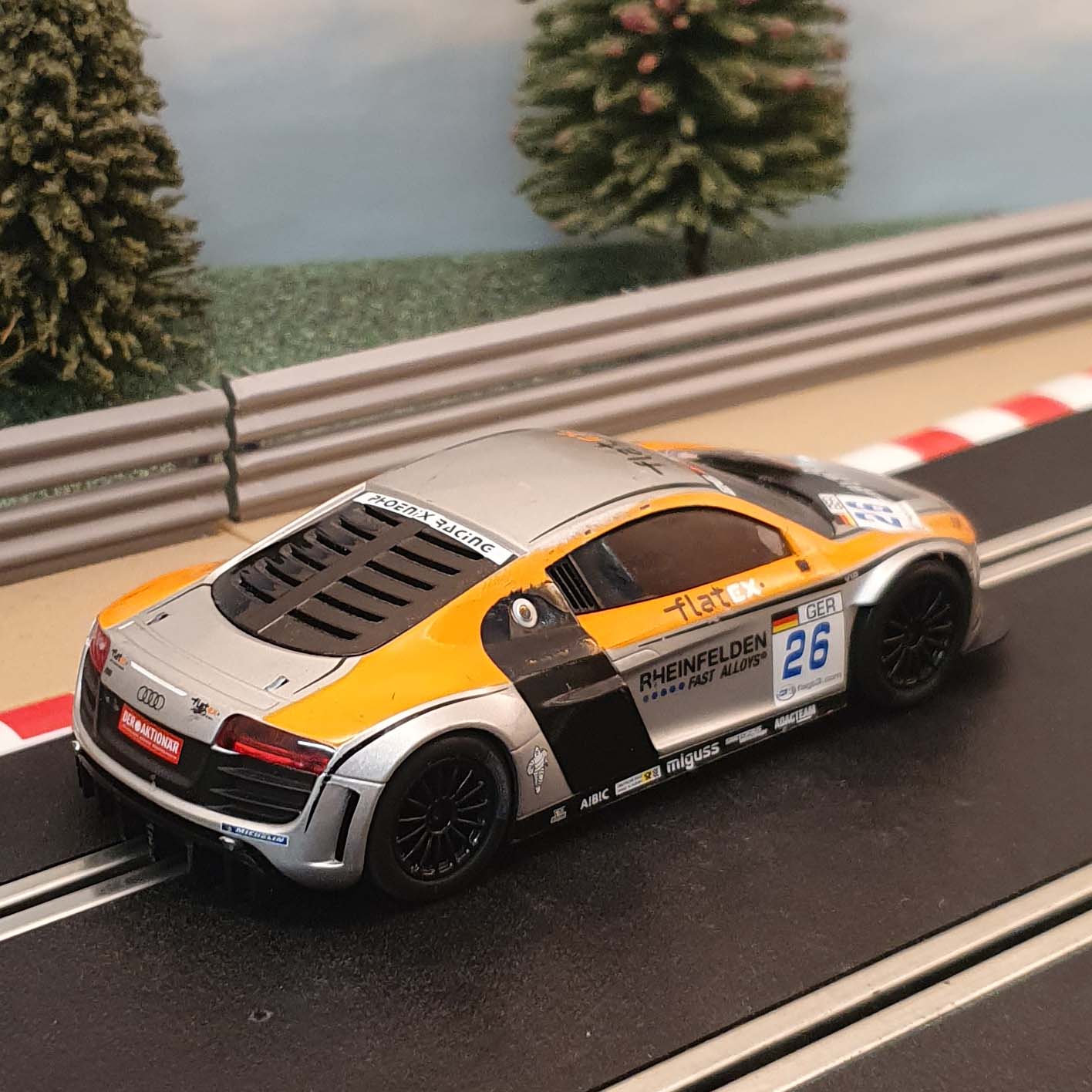 Scalextric 1:32 Car - Audi R8 GT3 FlatEX #26 #K