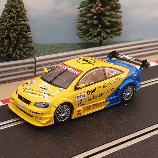 Scalextric 1:32 Car - C2474 Yellow / blue DTM Opel V8 Coupe #7 *LIGHTS* #Q