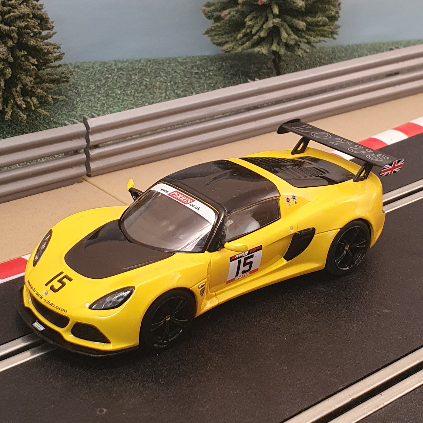 Scalextric 1:32 Car - C3509 Lotus Exige V6 Cup R Yellow *LIGHTS* #15 #W