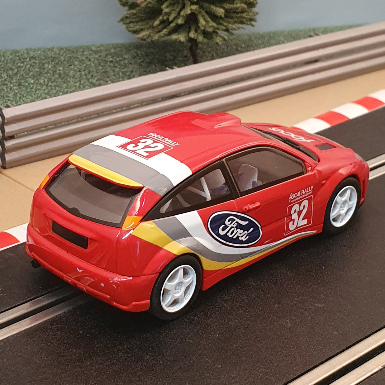 Scalextric 1:32 Car - Red Ford Focus Rally WRC #32 #R