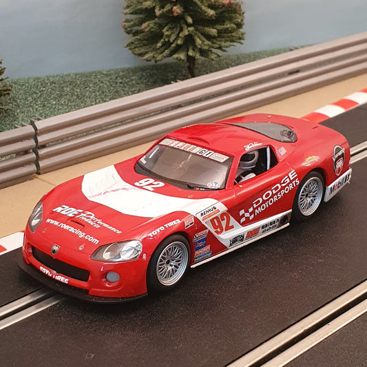 Coche digital Scalextric 1:32 - C2691D Rojo Dodge Viper #92 *LUCES* #J