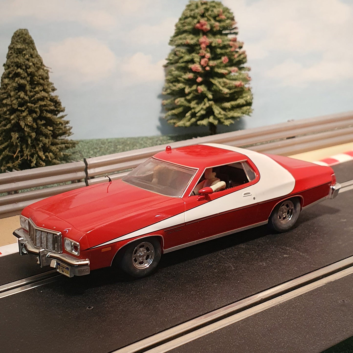 Coche Scalextric 1:32 - C2553 Ford Gran Torino 1976 Starsky &amp; Hutch *LUCES* #A