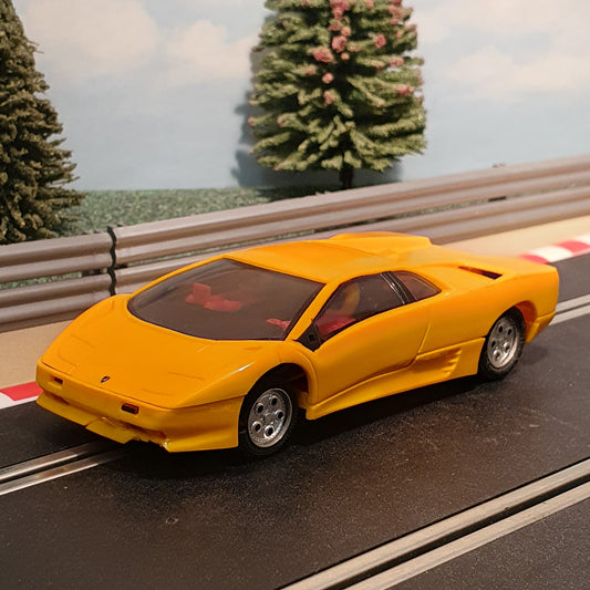 Scalextric 1:32 Car - C127 Yellow Lamborghini Diablo *Lights* #J