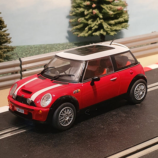 Coche Scalextric 1:32 - C2538A Trabajo italiano - BMW Mini Cooper rojo *LUCES* #Q