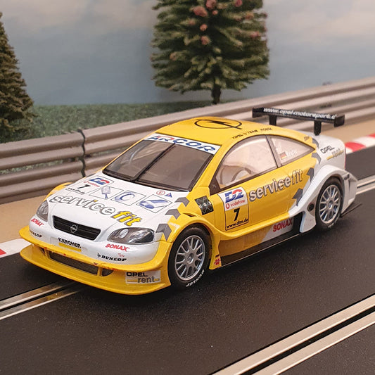 Scalextric 1:32 Car - C2430 DTM Opel V8 Coupe #7 Reuter *LIGHTS* #M