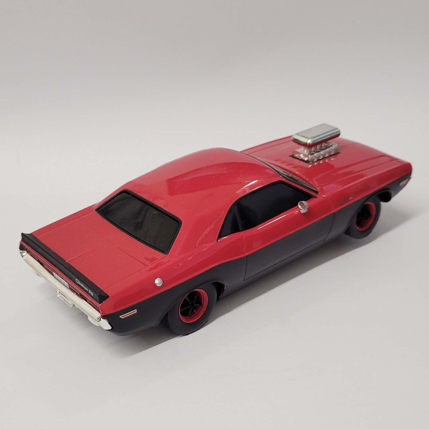 Scalextric 1:32 Car - Red & Black Dodge Challenger *LIGHTS* NEW