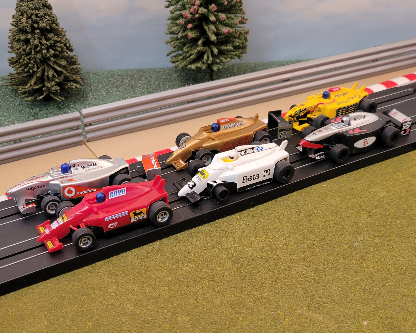 Micro Scalextric 1:64 Cars - 6 F1 Cars