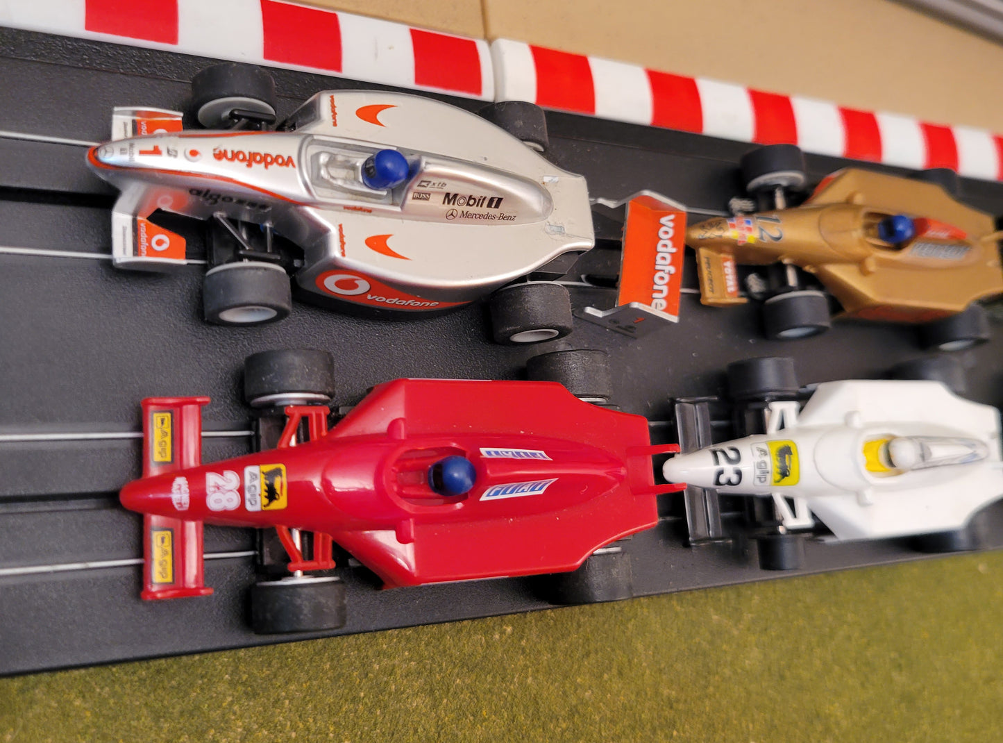 Micro Scalextric 1:64 Cars - 6 F1 Cars