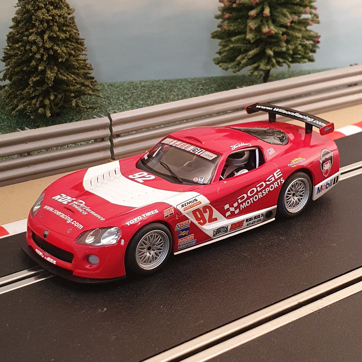 Coche Scalextric 1:32 - C2691 Rojo Dodge Viper #92 *LUCES* #GM