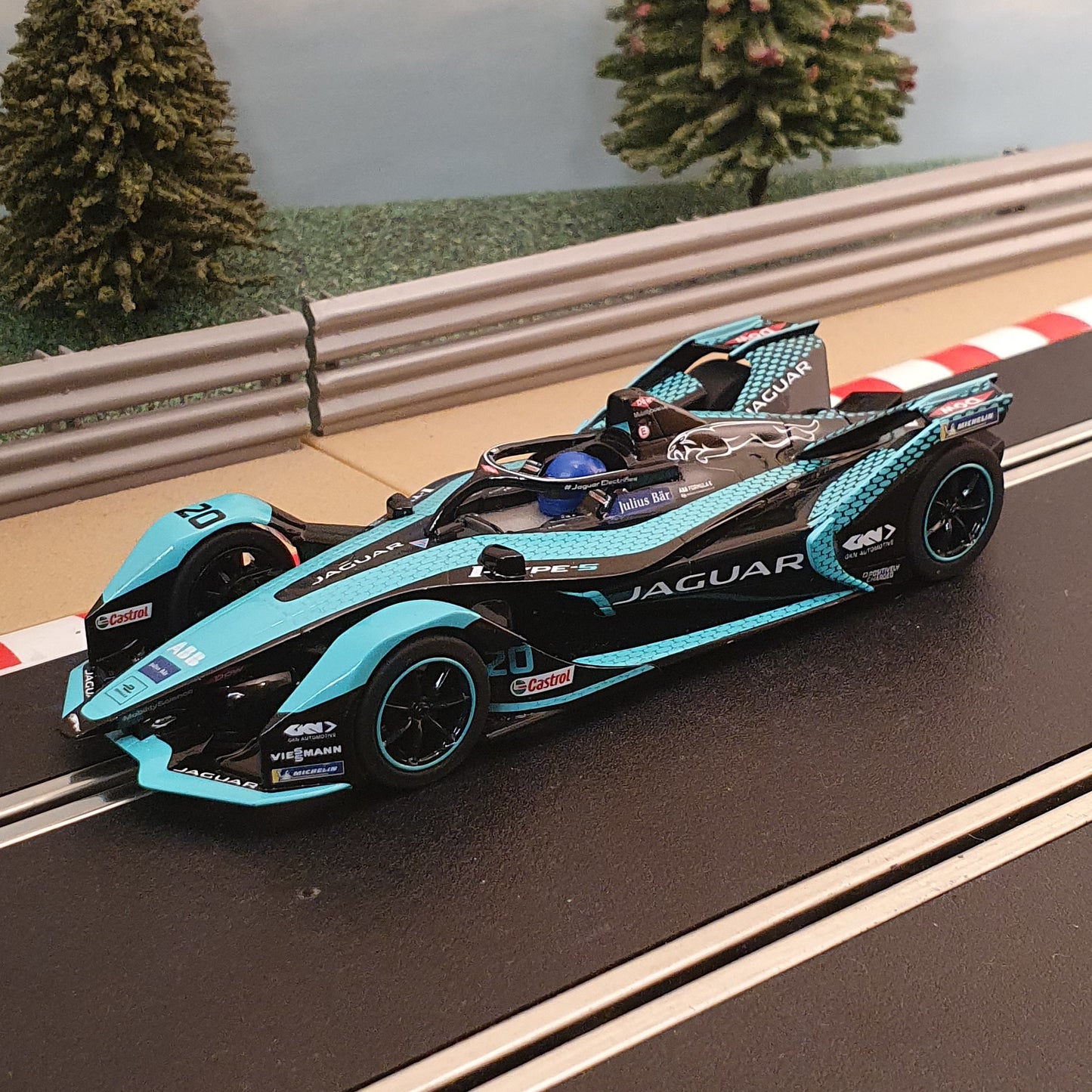 Scalextric 1:32 Car - Formula E Jaguar #20