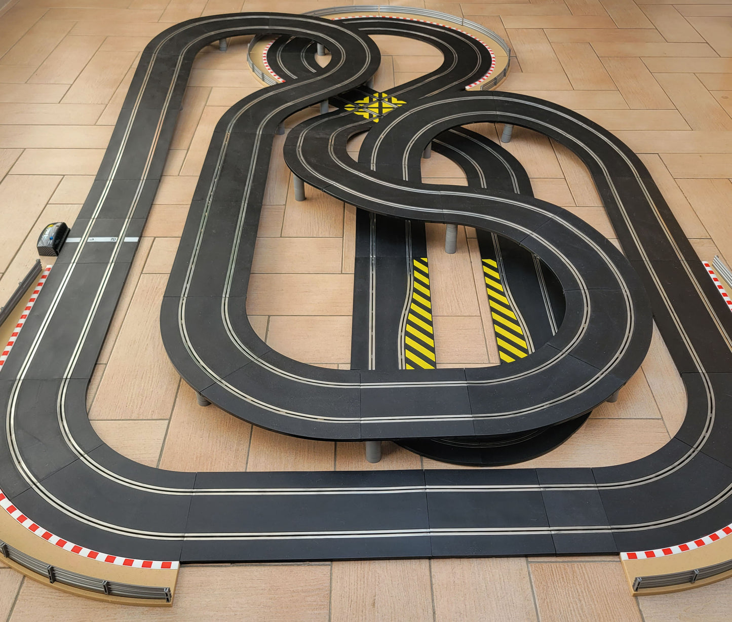 Juego de pistas Scalextric Sport 1:32 - Diseño enorme SPORT AS5 