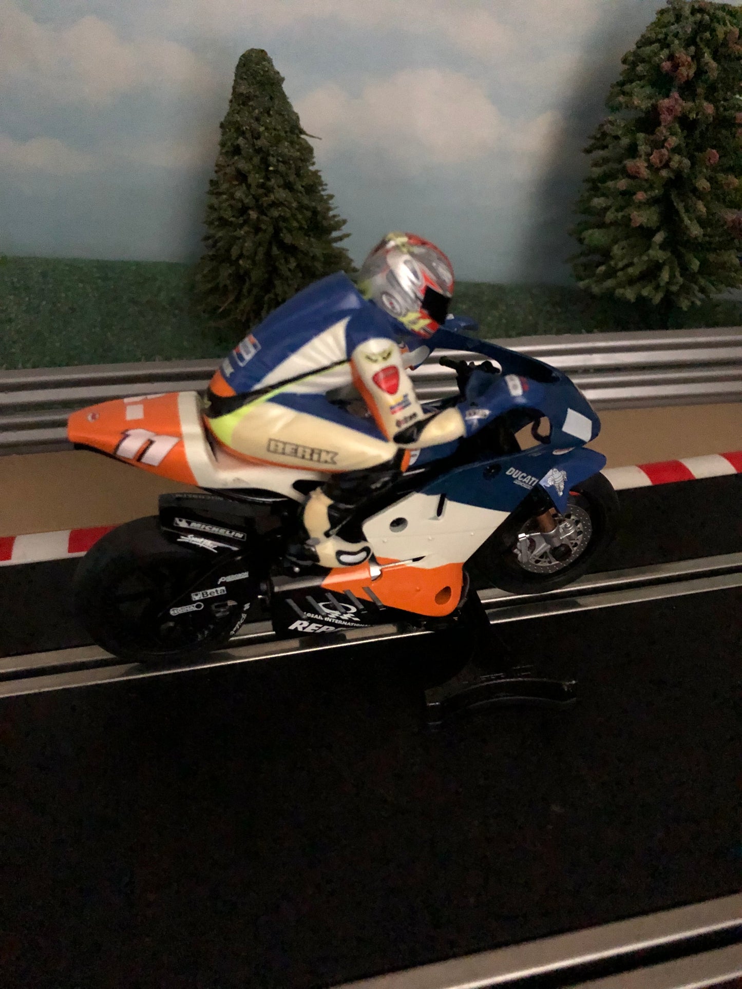 Scalextric 1:32 MotoGP Motorbike - C6013 Ruben Xaus Ducati #11 #J