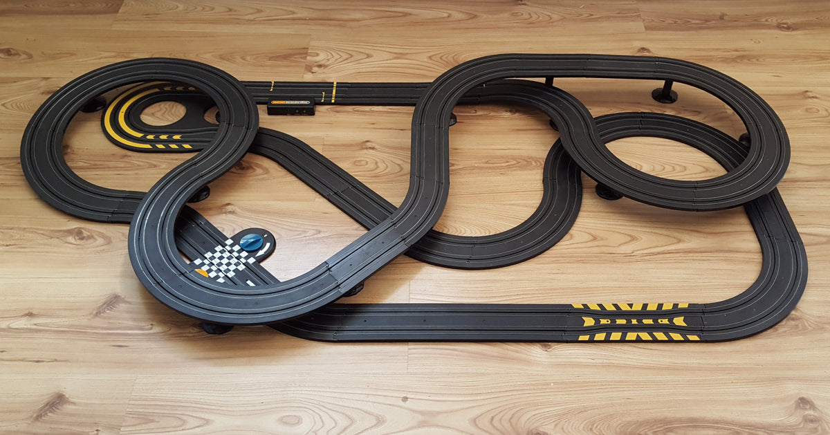 Micro Scalextric 1:64 Extended Track Layout MICRO WINDER