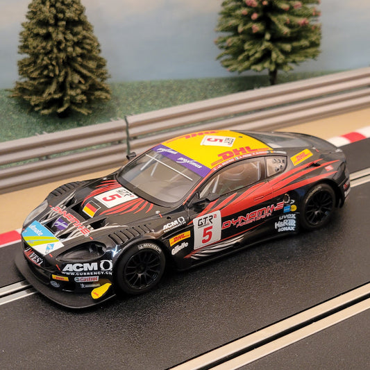 Scalextric 1:32 Car - C2790 Aston Martin DBR9 DHL #5 *LIGHTS* #WMS