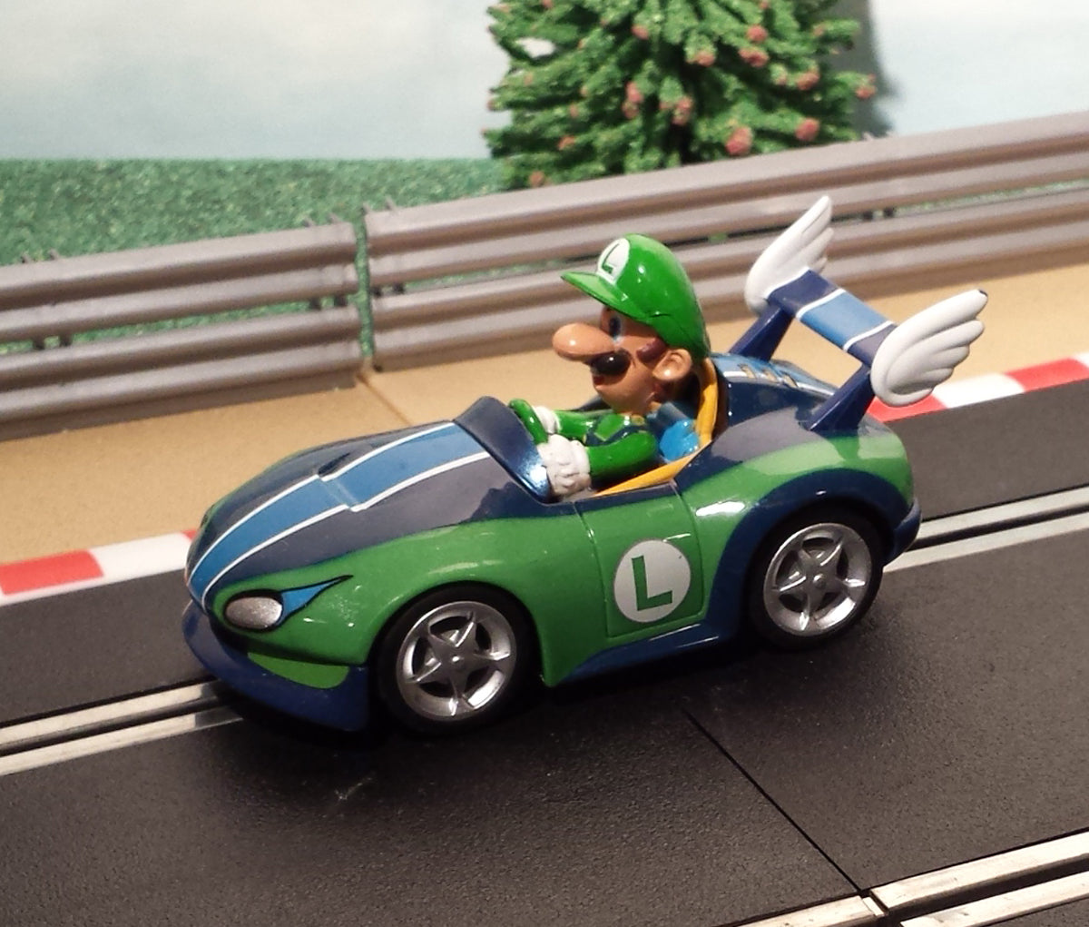 Carrera Go!!! 1:43 Slot Car - Mario Bros - Luigi