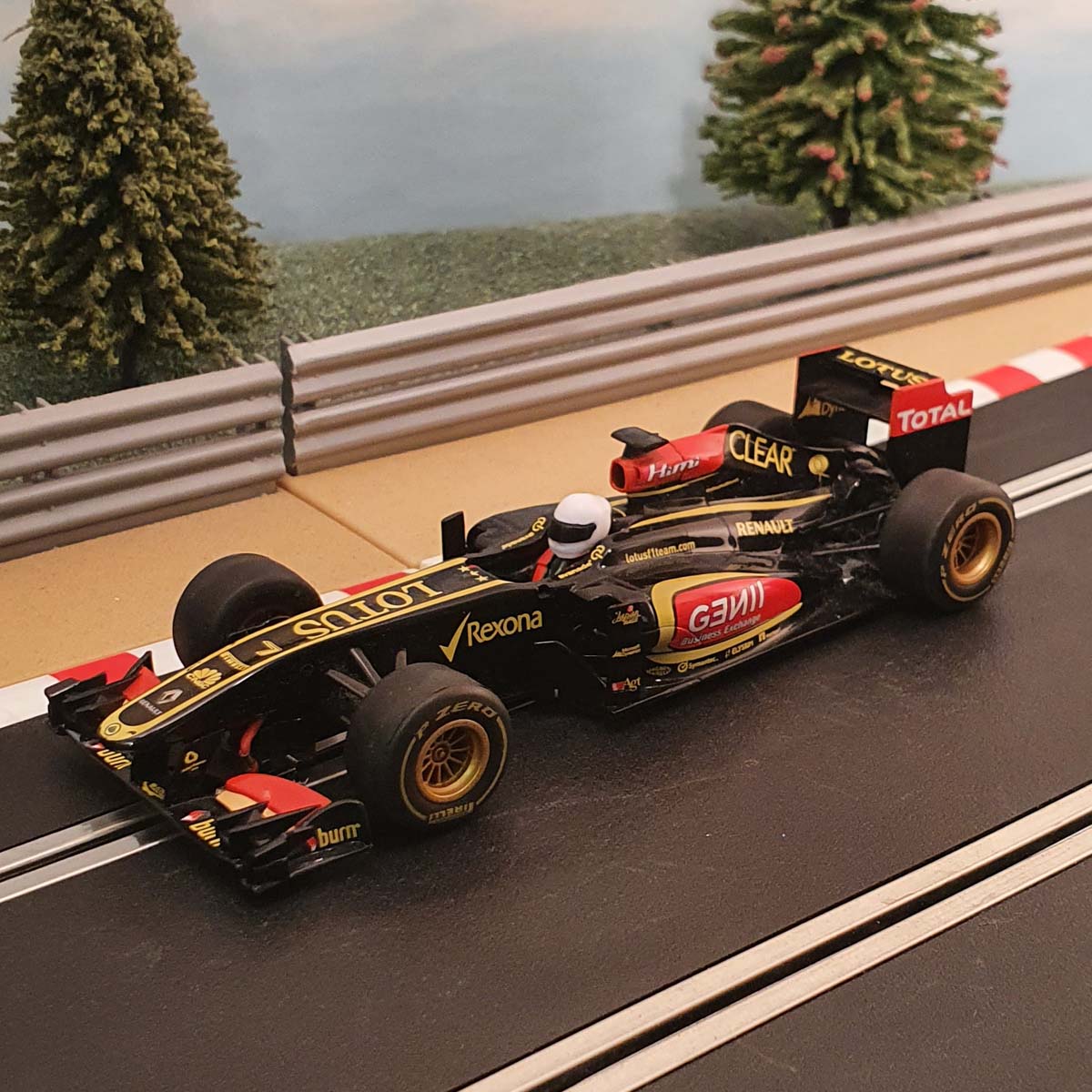 Scalextric 1:32 Car - C3364 Lotus F1 E21 Team 2013 Kimi Raikkonen #7