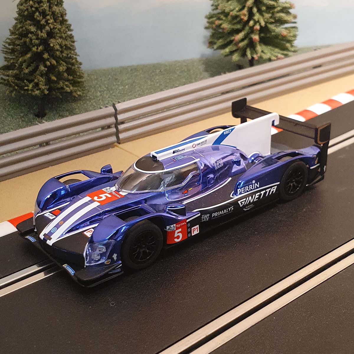 Scalextric 1:32 Car - C4033 Blue Ginetta G60 LMP1 Le Mans #5 *LIGHTS* #E