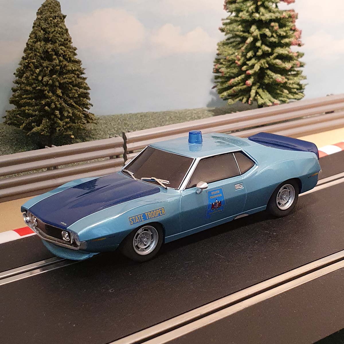 Scalextric 1:32 Car - C4058 AMC Javelin State Trooper Police *LIGHTS & SIREN* #E