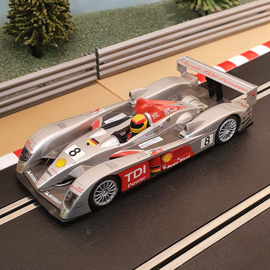 Scalextric 1:32 Car - C2809 Silver Audi R10 Le Mans *LIGHTS* #8 #M