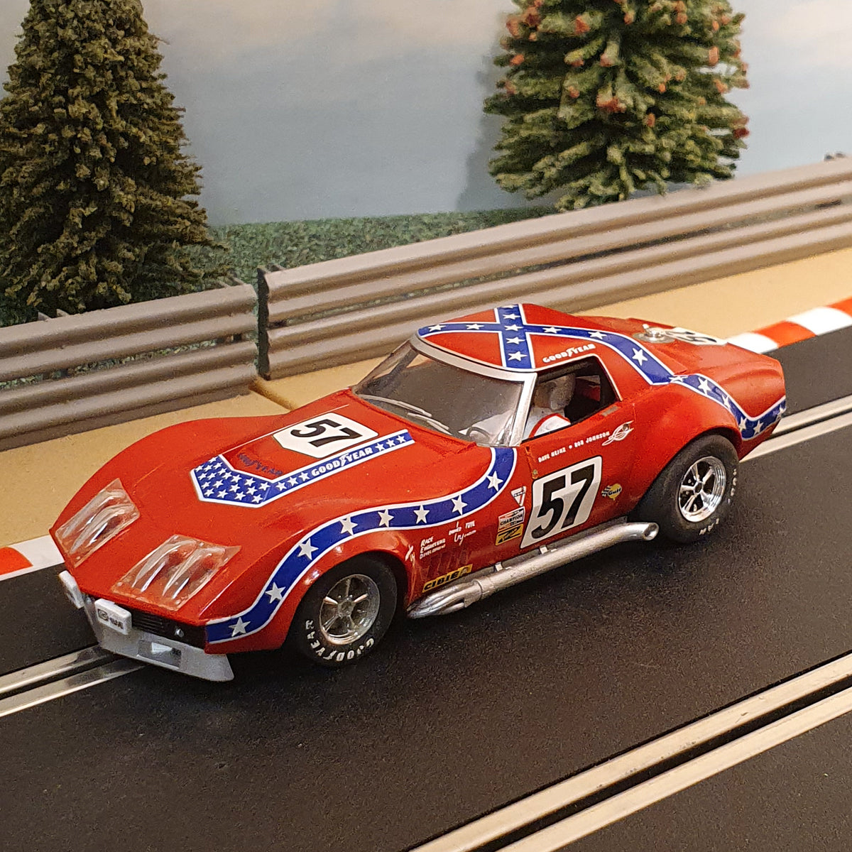 Coche Scalextric 1:32 - C2502 Chevrolet Corvette L-88 #57 *LUCES* #E