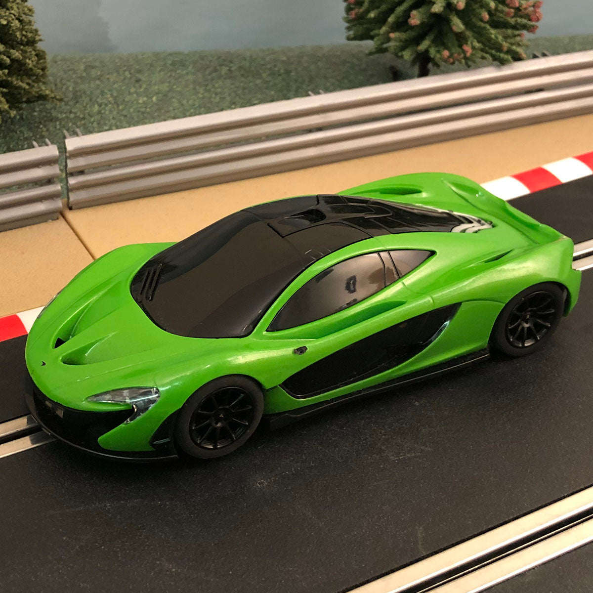 Scalextric 1:32 Car - Green McLaren P1 #M