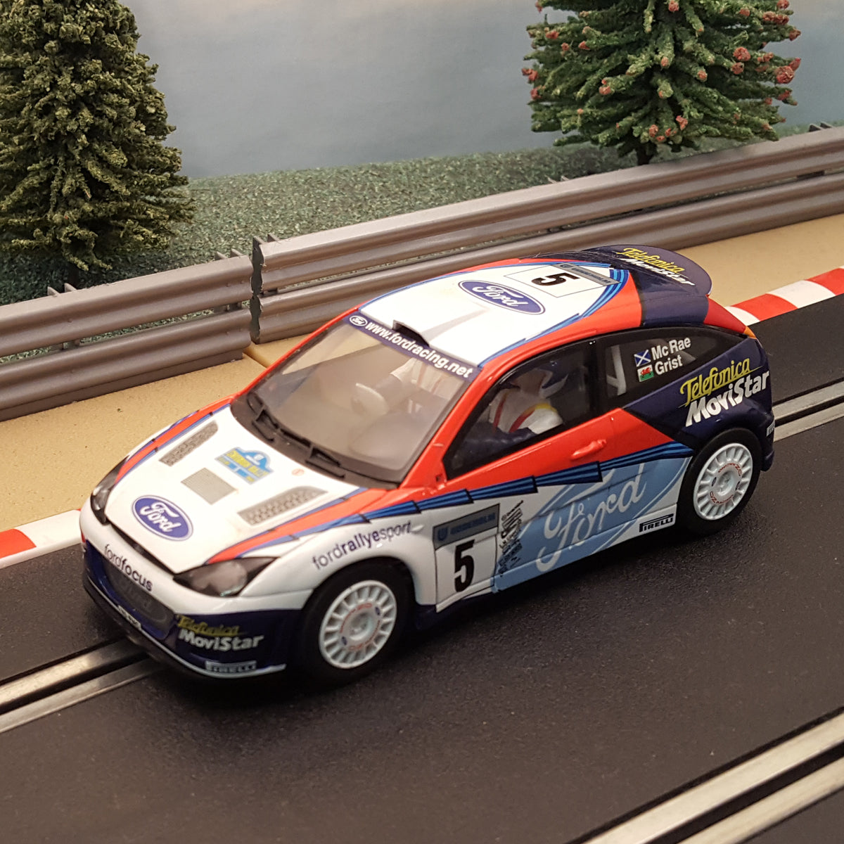 Scalextric 1:32 Car - C2411 Ford Focus WRC McRae #5 *LIGHTS*#M