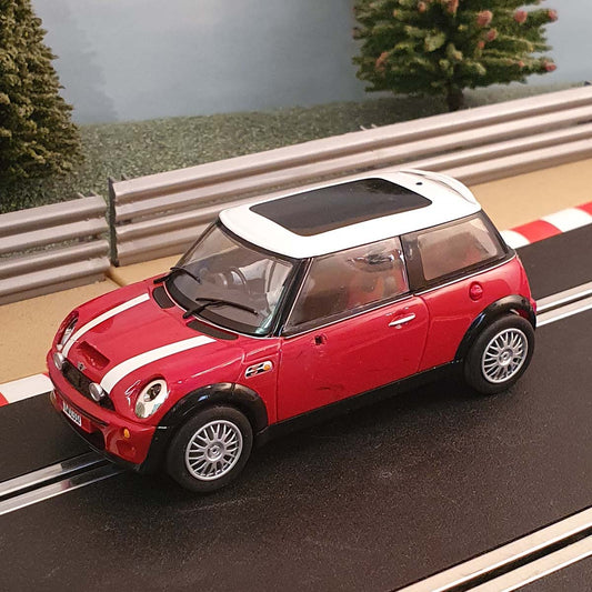 Coche Scalextric 1:32 - C2538A Trabajo italiano - BMW Mini Cooper rojo *LUCES* #FM